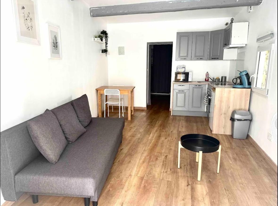 Chez Camille Et David Apartment Sorgues Luaran gambar