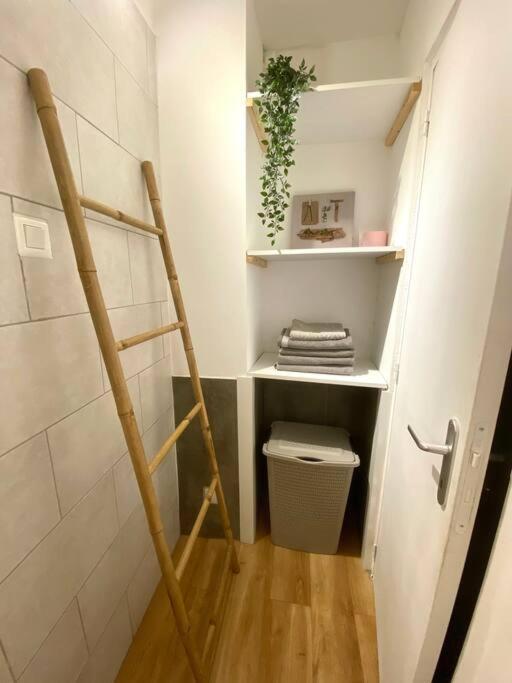 Chez Camille Et David Apartment Sorgues Luaran gambar