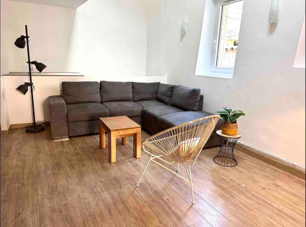 Chez Camille Et David Apartment Sorgues Luaran gambar