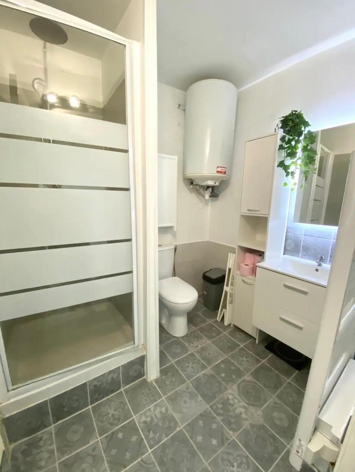 Chez Camille Et David Apartment Sorgues Luaran gambar